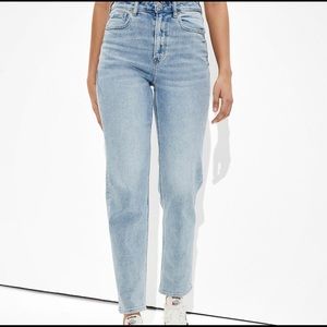 American Eagle Mom Straight Jean